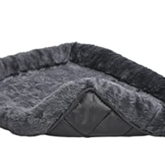 Midwest Home For Pets 22L-Inch Gray Dog/Cat Bed - Picture 4 of 6